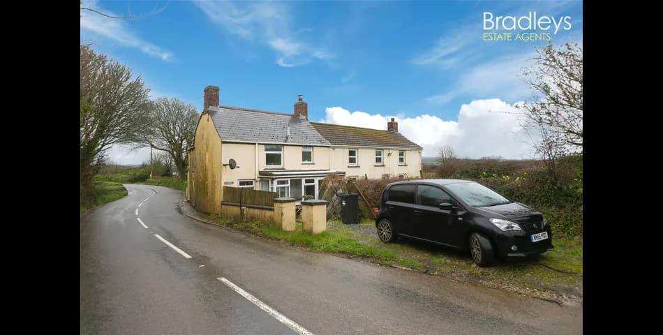 A Cute Cottage In St Hilary In Need Of Full Renovation.
