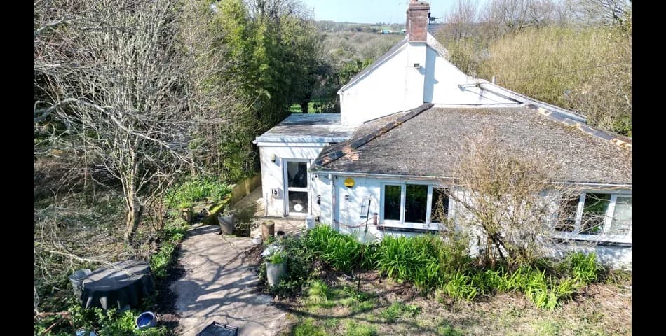 Detached House with Extensive Grounds