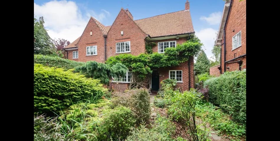 Three Bedroom Semi-Detached Property