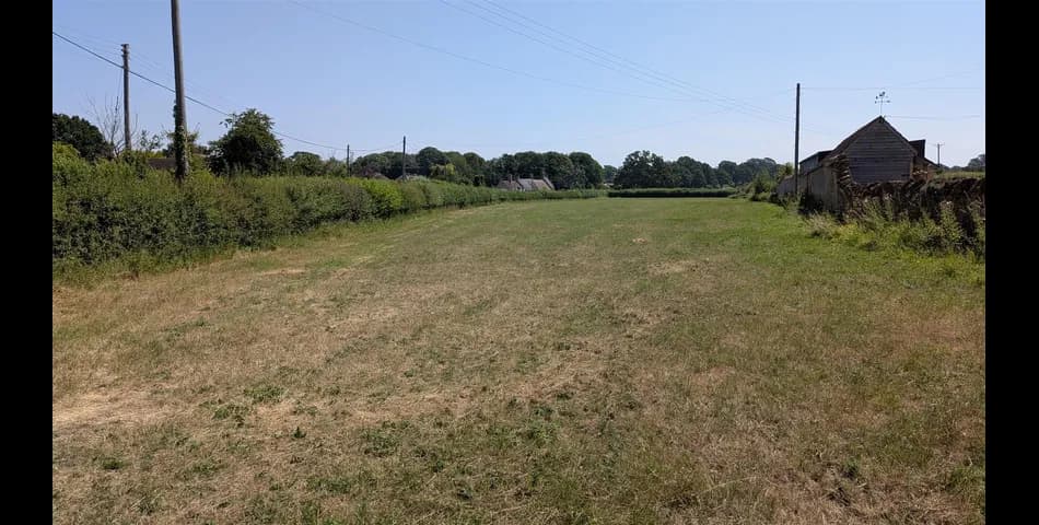 Freehold Grassland Plot Near Yeovil
