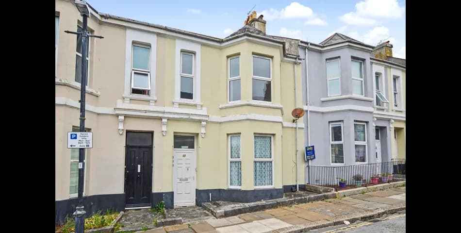 First Floor Flat in Devon with Two Bedrooms