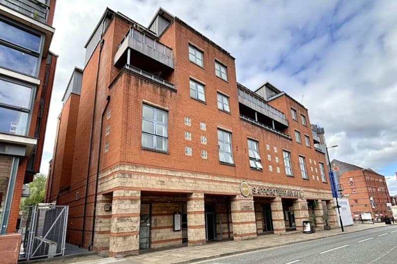 1 bed Apartment For Auction