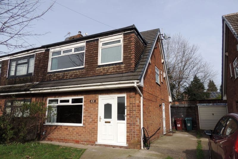 3 bed Semi-Detached House For Auction