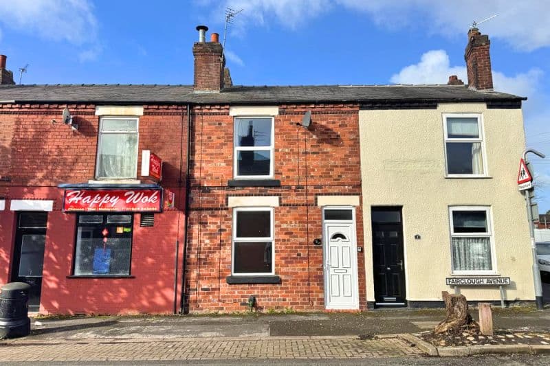 2 bed Terraced House For Auction