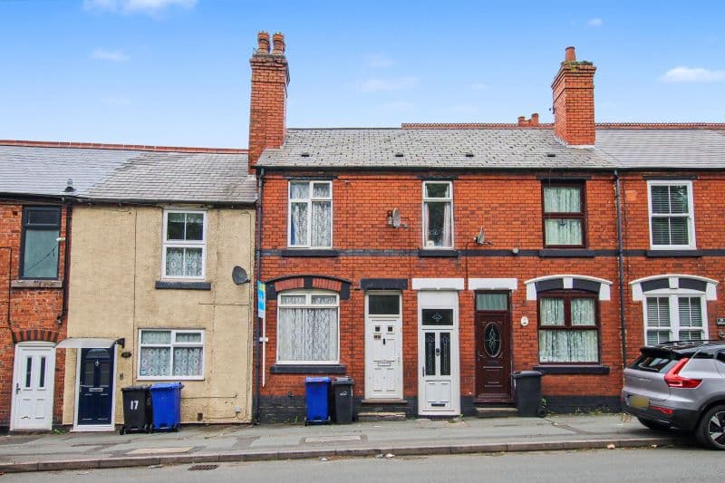3 bed Terraced House For Auction
