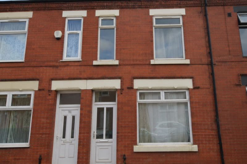 3 bed Terraced House For Auction