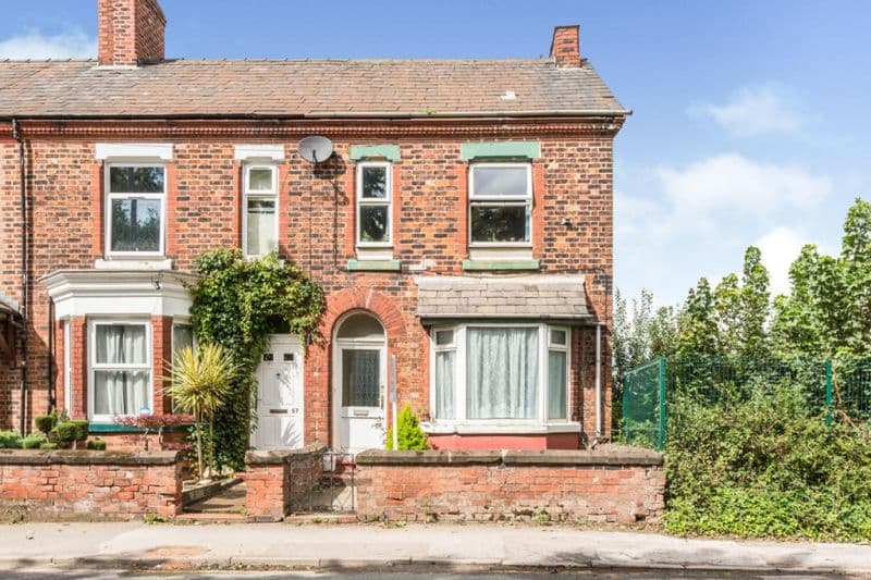 3 bed End Terrace House For Auction