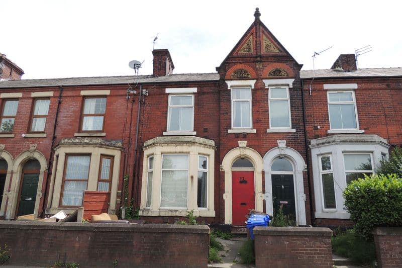 3 bed Terraced House For Auction