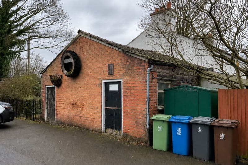 Workshop & Retail Space Commercial For Auction
