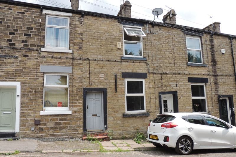 2 bed Terraced House For Auction