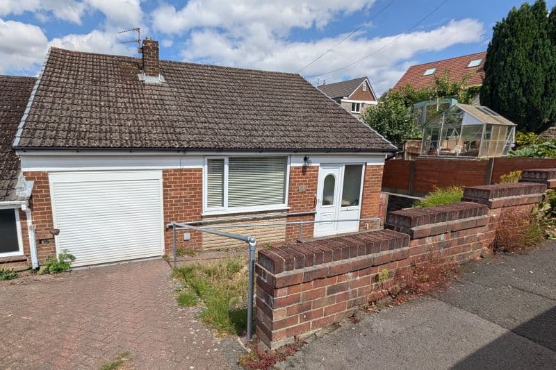 2 bed Bungalow For Auction