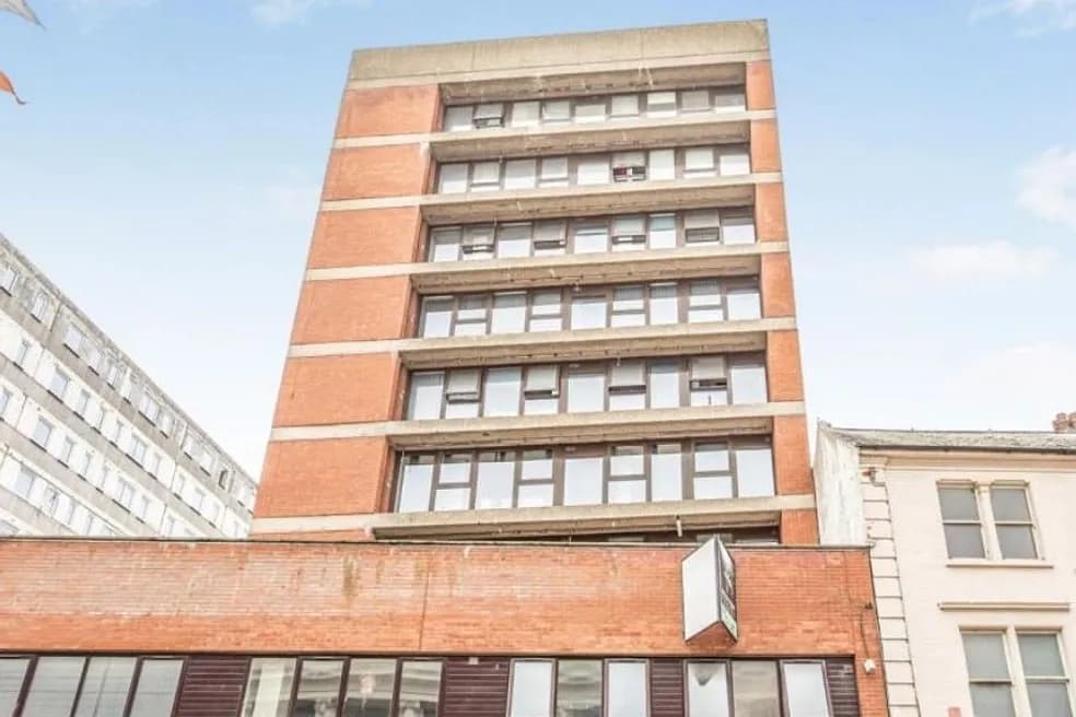 Vacant Long Leasehold One Bedroom Flat