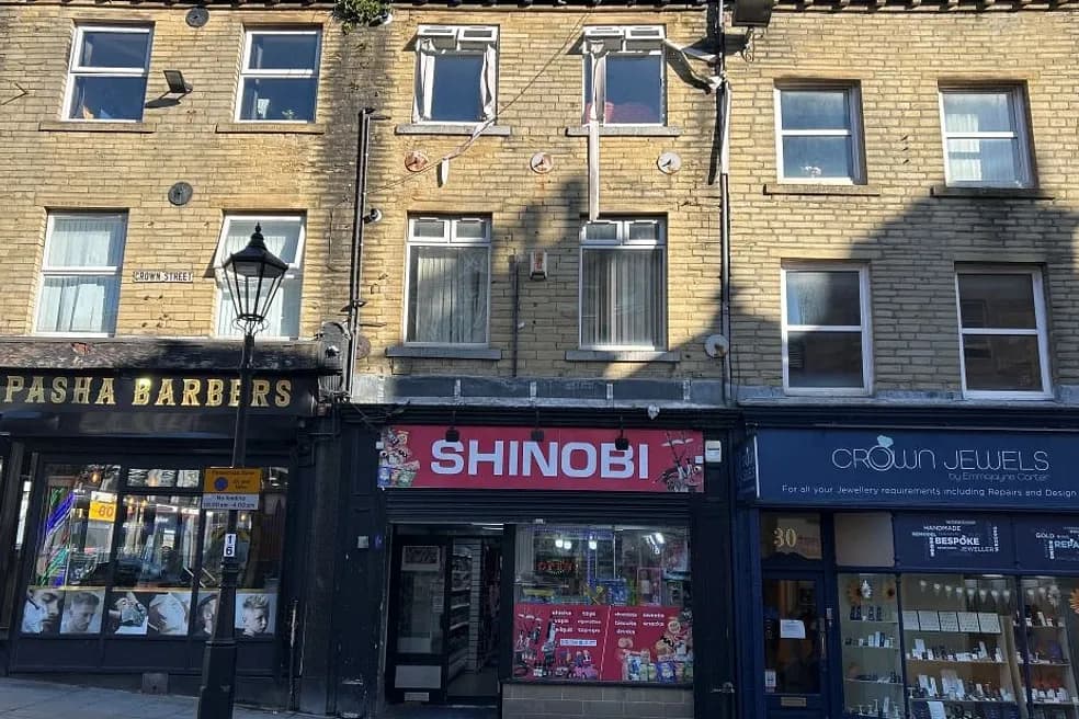 Freehold Commercial Investment with Vacant Flats