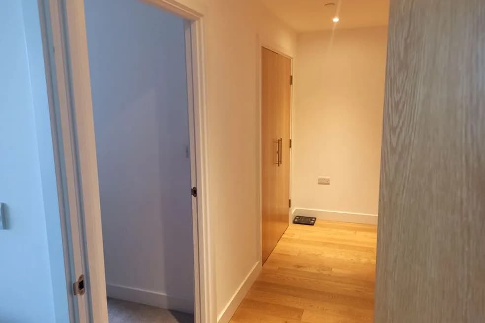 Leasehold One Bedroom Flat Producing £21,000 P.A.