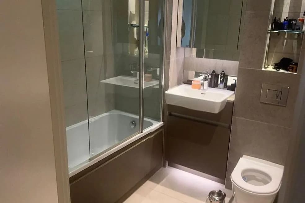 Leasehold One Bedroom Flat Producing £22,200 Per Annum