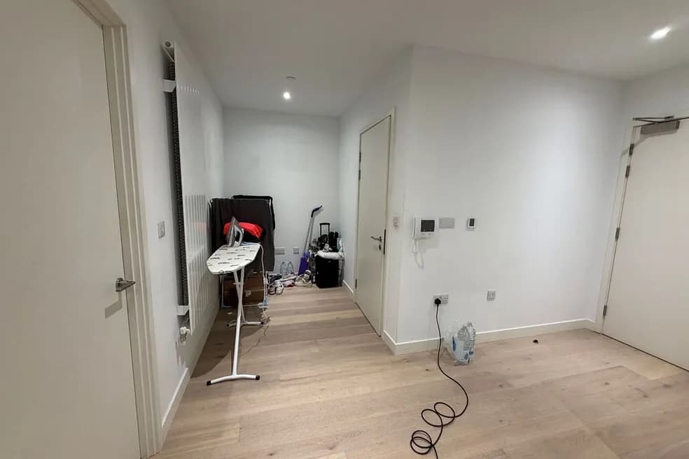 Leasehold One Bedroom Flat Producing £22,320 Per Annum