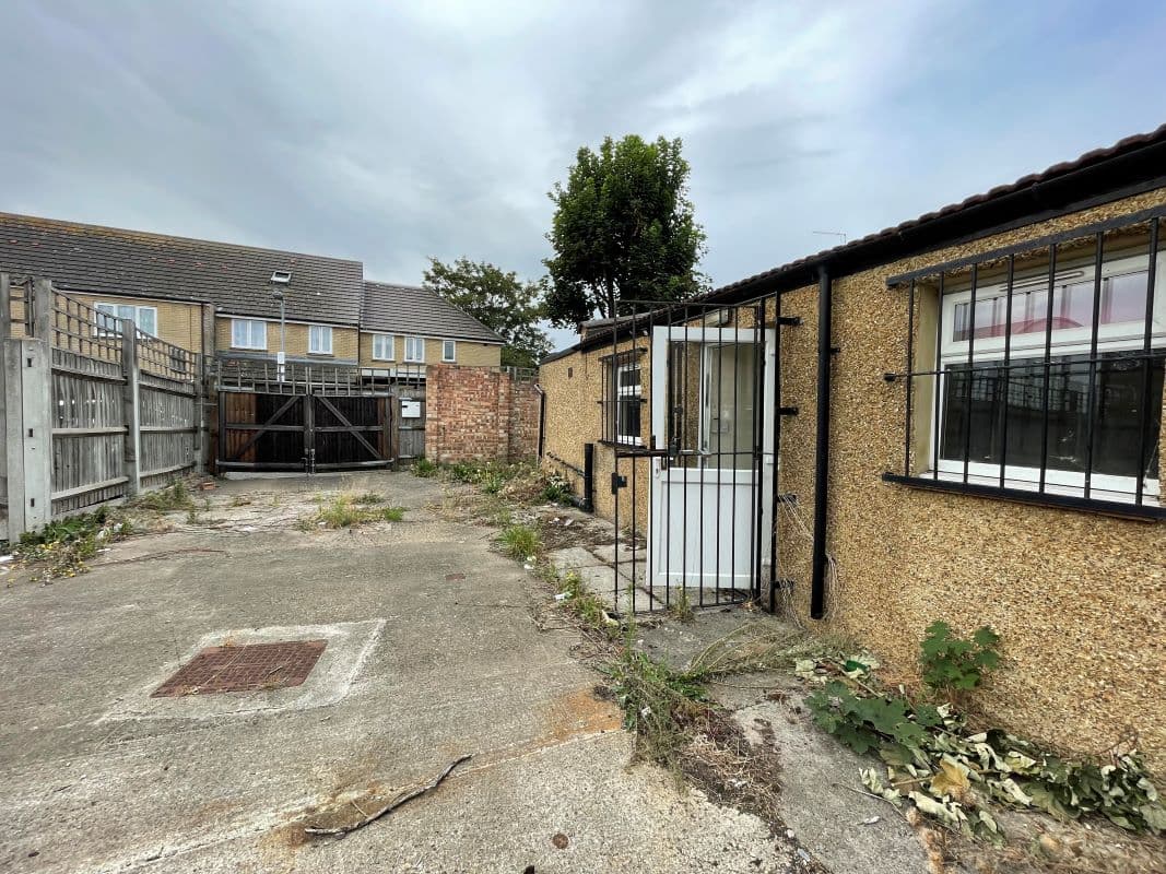 Freehold Class E Retail Office and Land