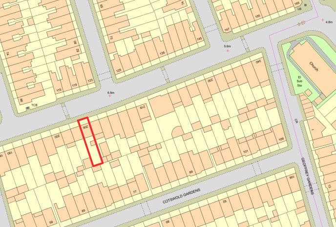 Freehold Vacant Three Bedroom Terrace House