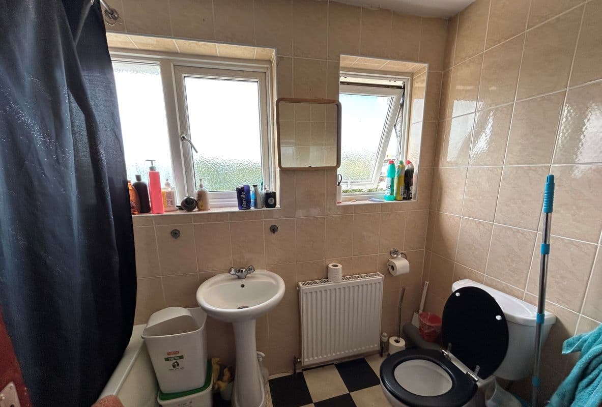 Freehold Three Bedroom House Let on an AST