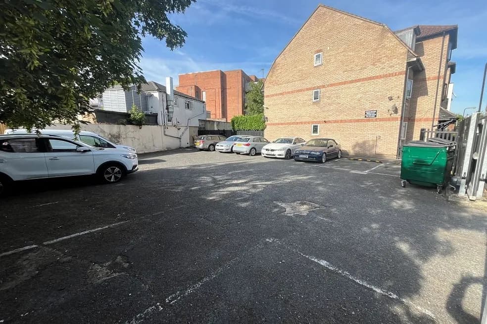 Vacant Long Leasehold Two Bedroom Ground Floor Flat