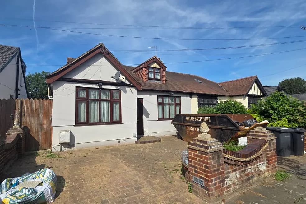Freehold Vacant Six Bedroom Detached Bungalow