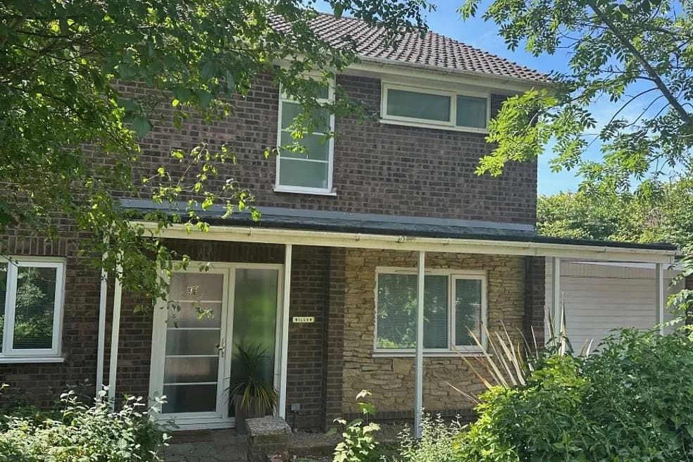 Vacant Freehold Four Bedroom Detached House with Garage