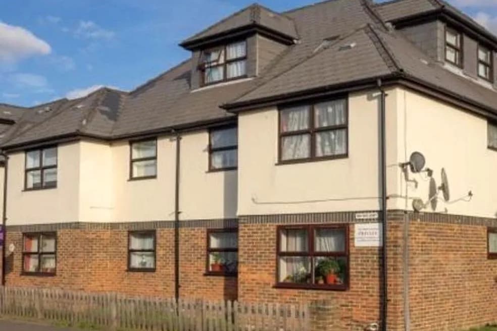 Vacant Leasehold Two Bedroom First Floor Flat