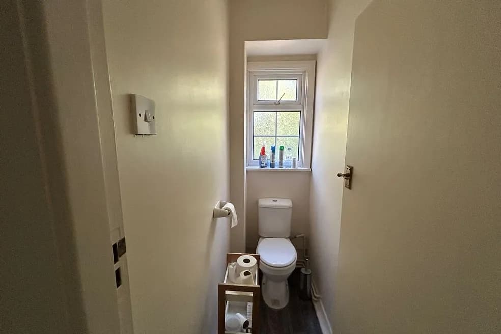 Long Leasehold Two Bed Flat Let