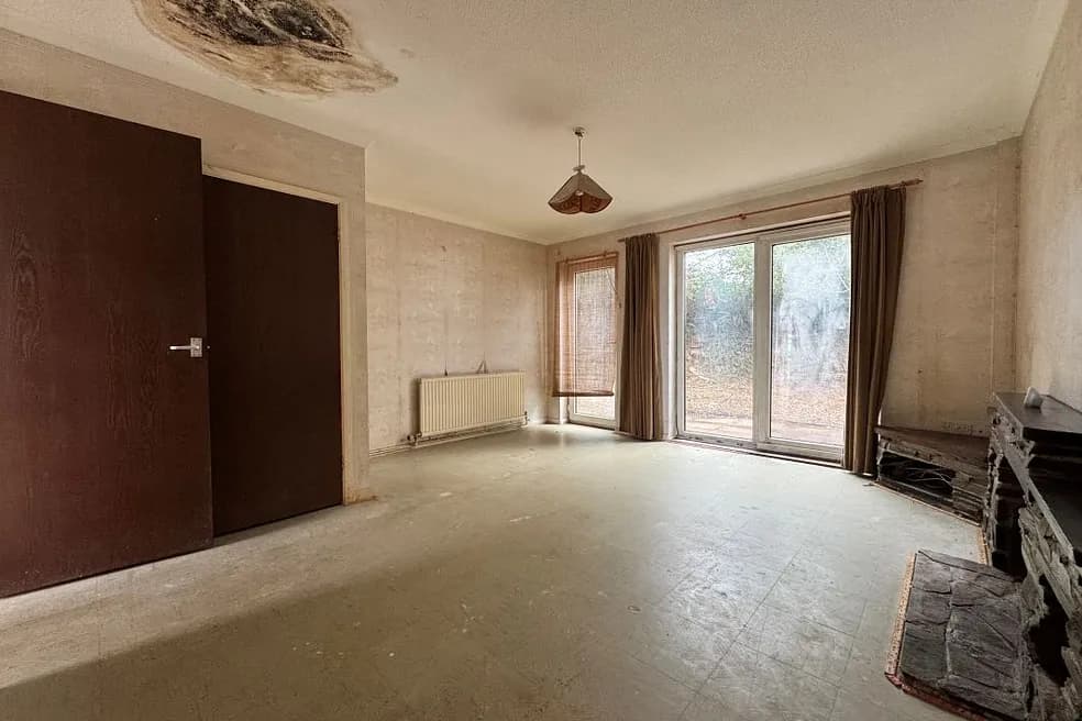 Freehold Vacant Semi-Detached Property