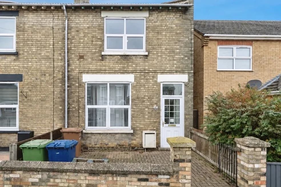 Freehold Vacant Three Bedroom Semi Detached House