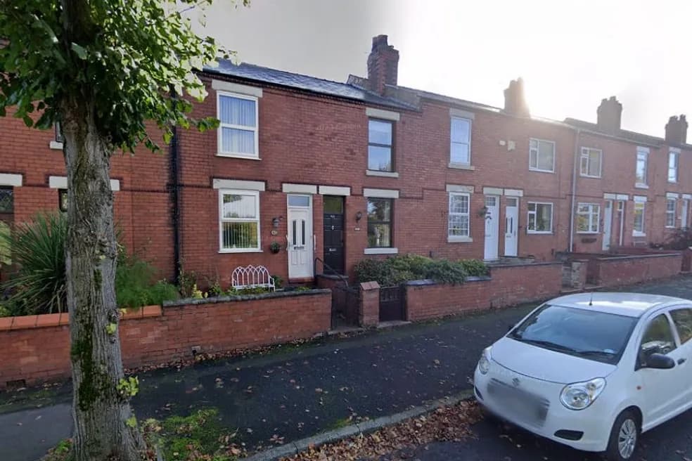 VACANT LEASEHOLD TWO BEDROOM MID TERRACE HOUSE