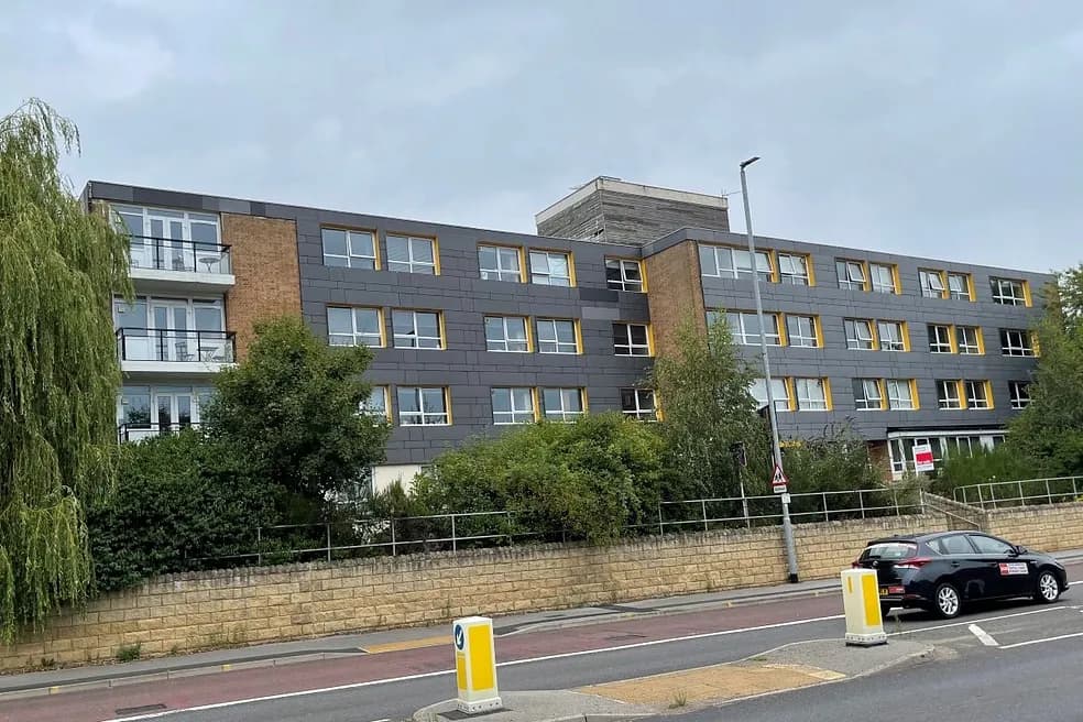 One Bedroom Leasehold Apartment with Assured Shorthold Tenancy