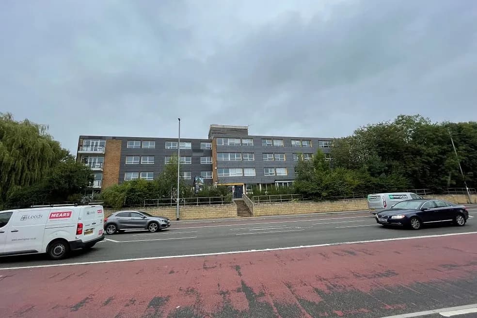 One Bedroom Leasehold Apartment