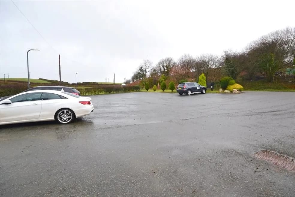 17th Century Freehold Detached Period Coaching Inn with Four Bedroom Self Contained Owners Accommodation