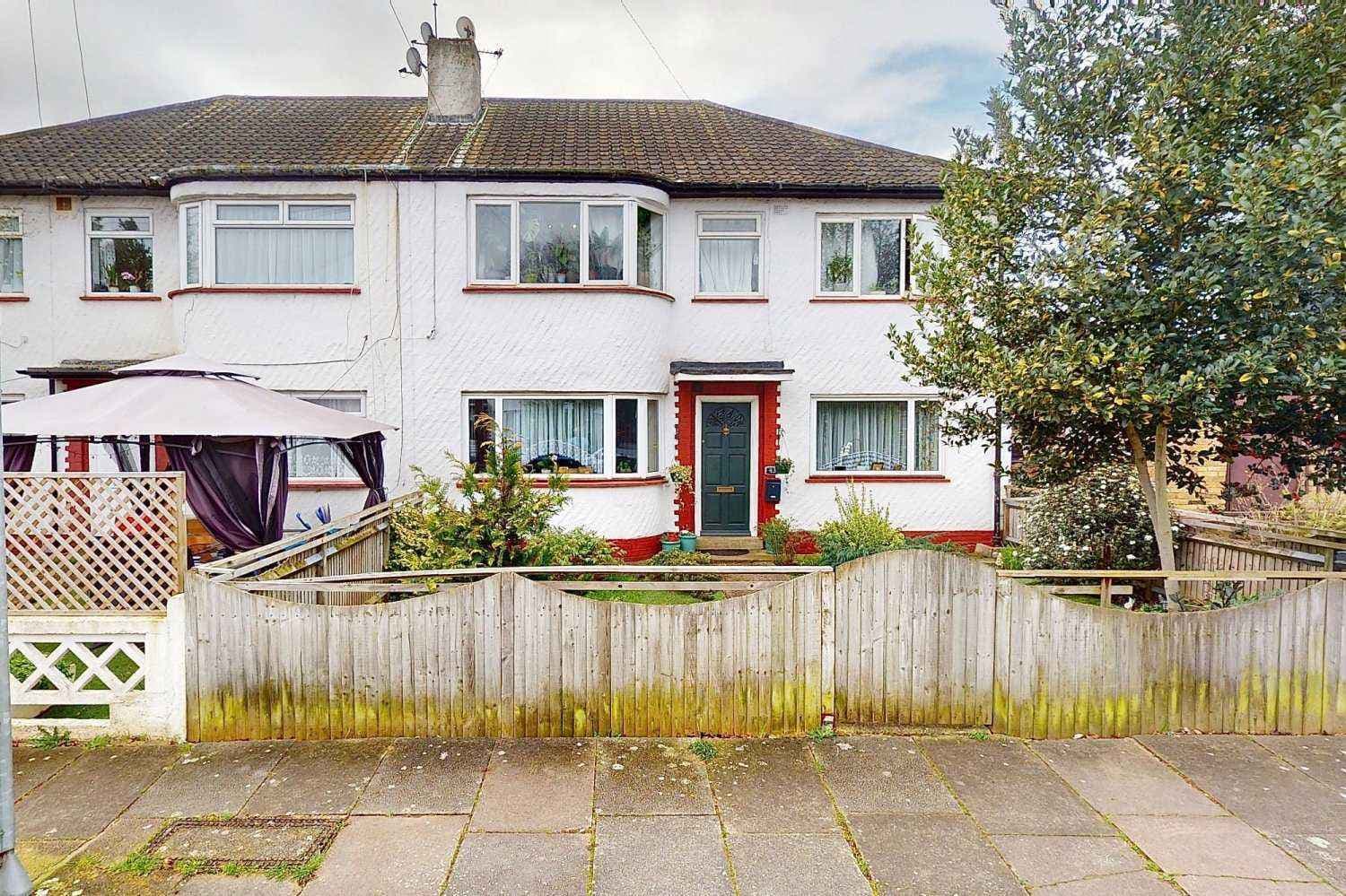 41 Otterburn Gardens, Isleworth, London TW7 5JQ