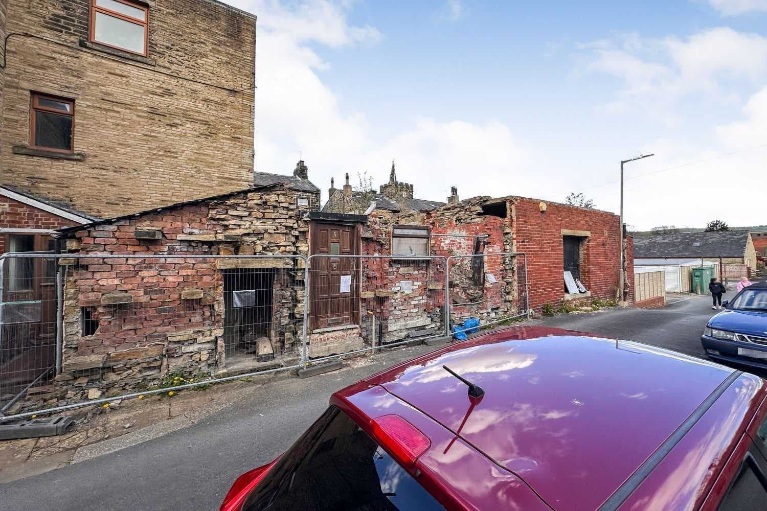 Broadly Rectangular Site with Planning Potential