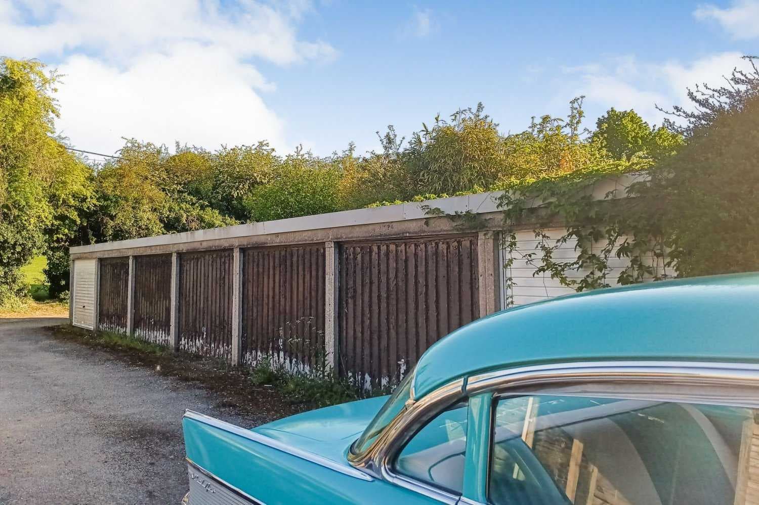 Garages 1 - 21 Hedge End Road