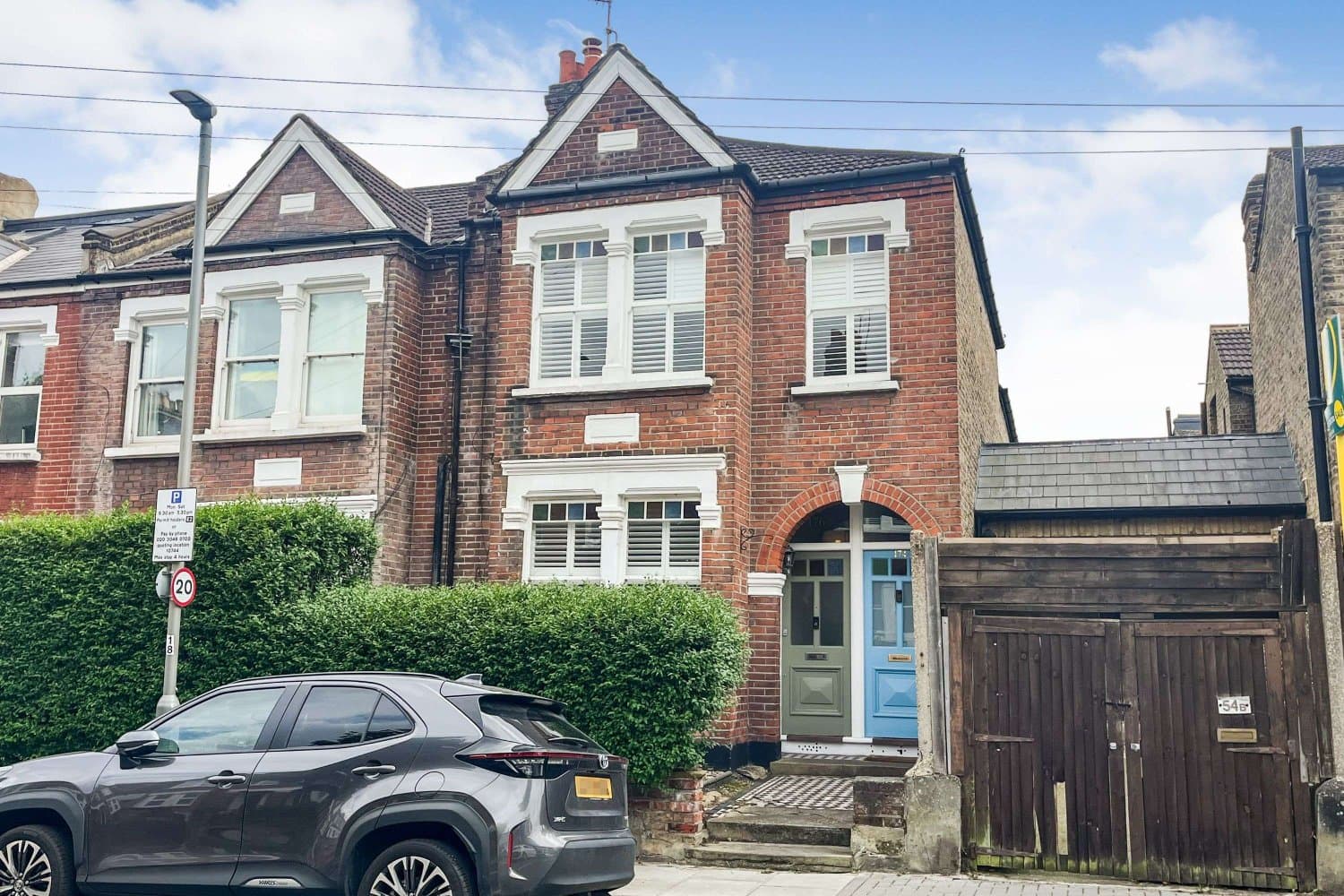 174 & 176 Sellincourt Road