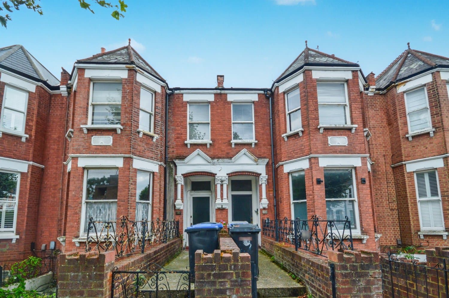 30-32 Winchester Avenue