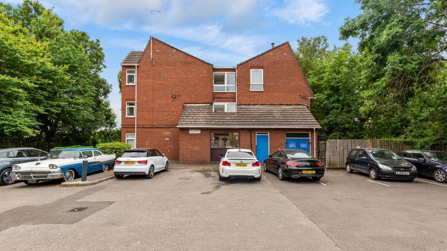 Flat 39, Hanger View Way