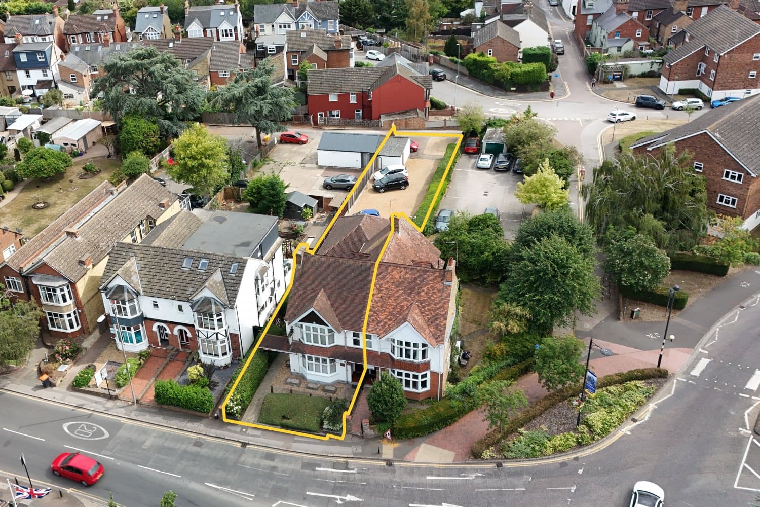Freehold Office with Development Potential