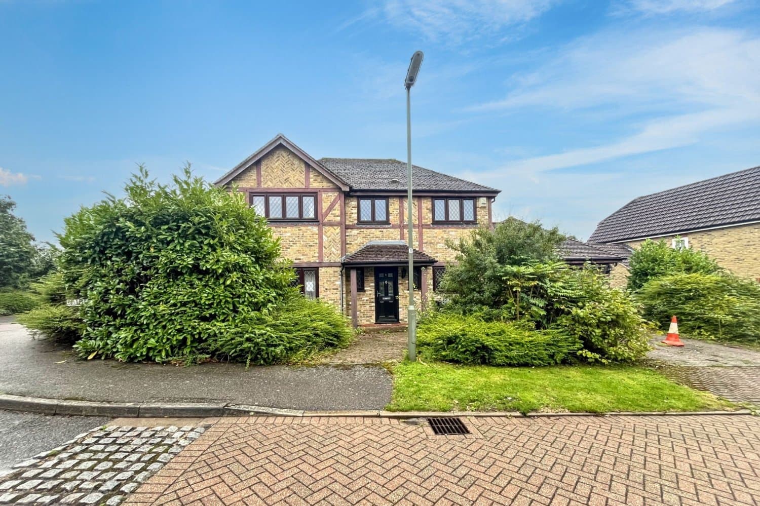 Large Detached House in Caterham