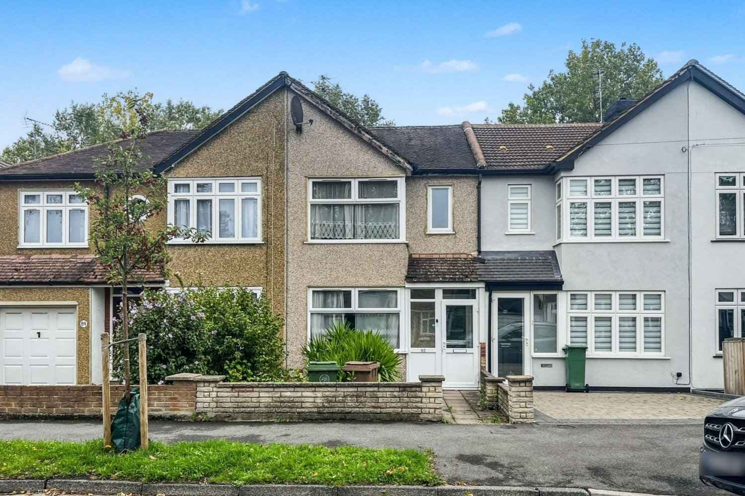 82 Hamilton Avenue - Mid Terrace House