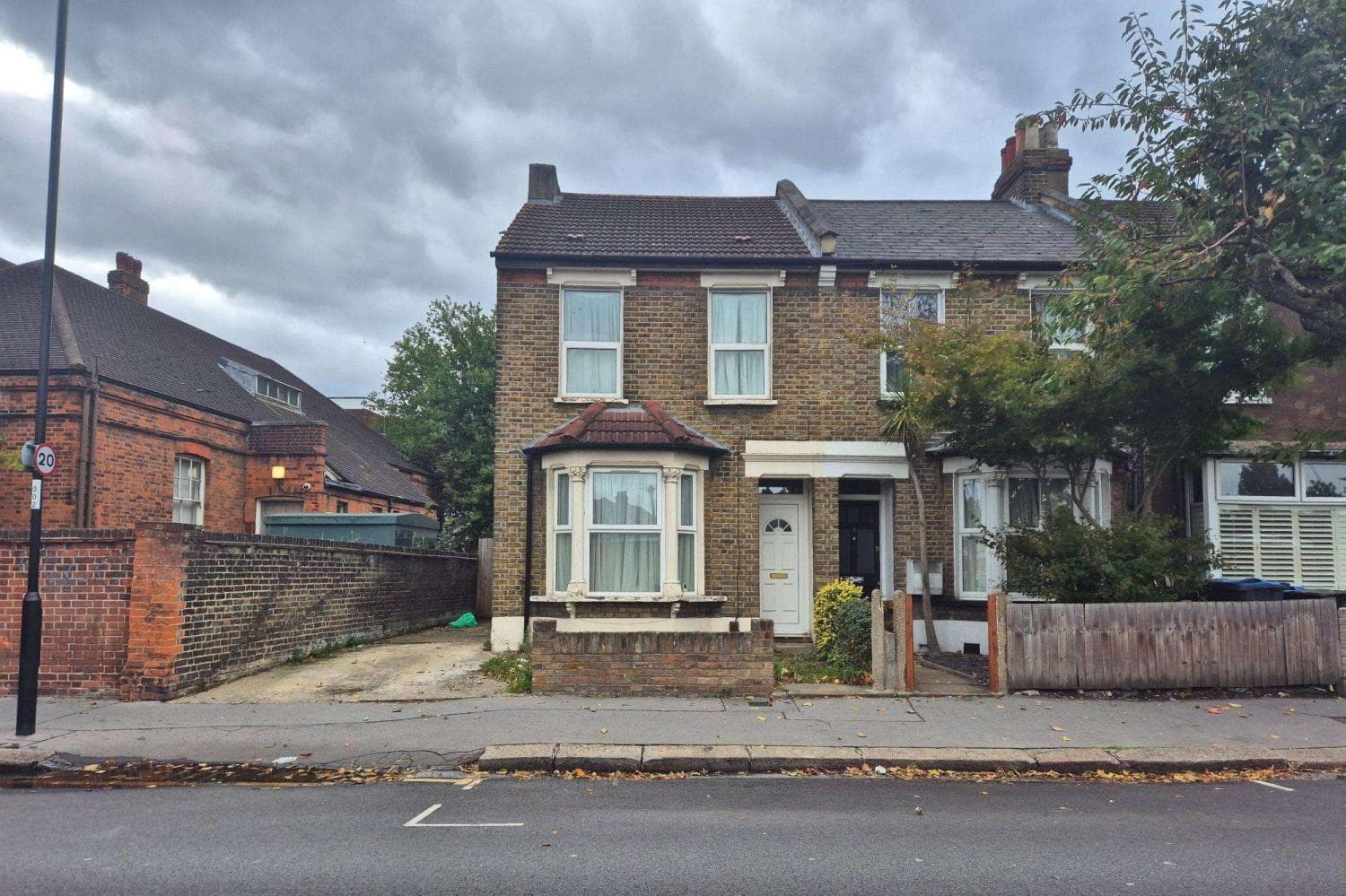 Three Bedroom End of Terraced House
