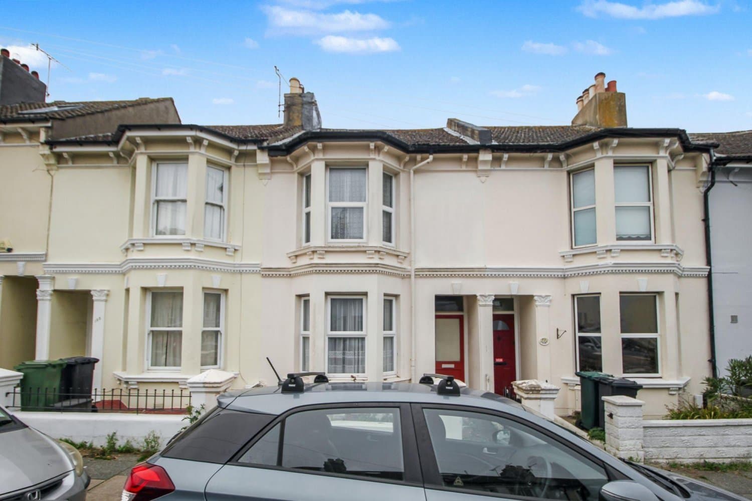 Three Bedroom Terraced House in Hove