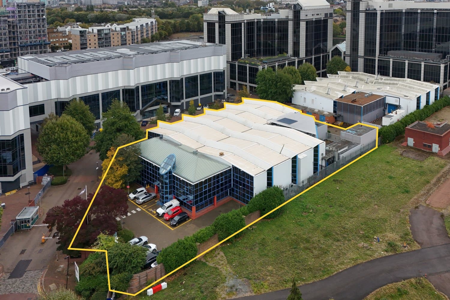 Long Leasehold Data Centre Investment