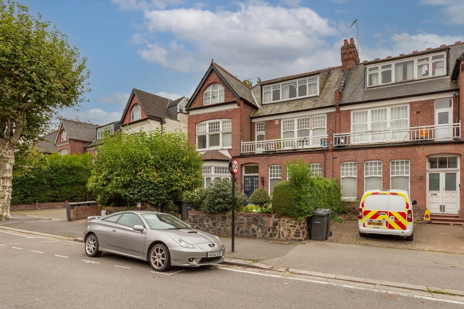 Substantial Eight Bedroom Semi-Detached House