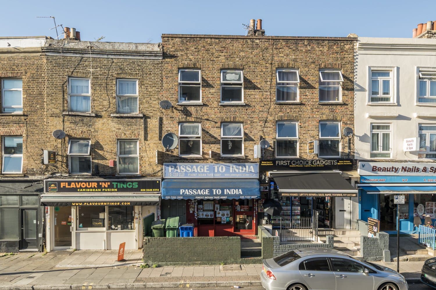 Freehold Mixed-Use Investment