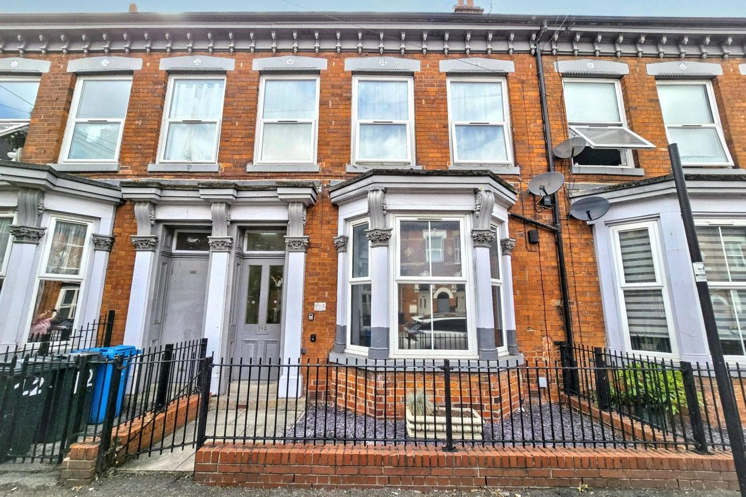 Flat 2, 1-2 Morpeth Street, Springbank