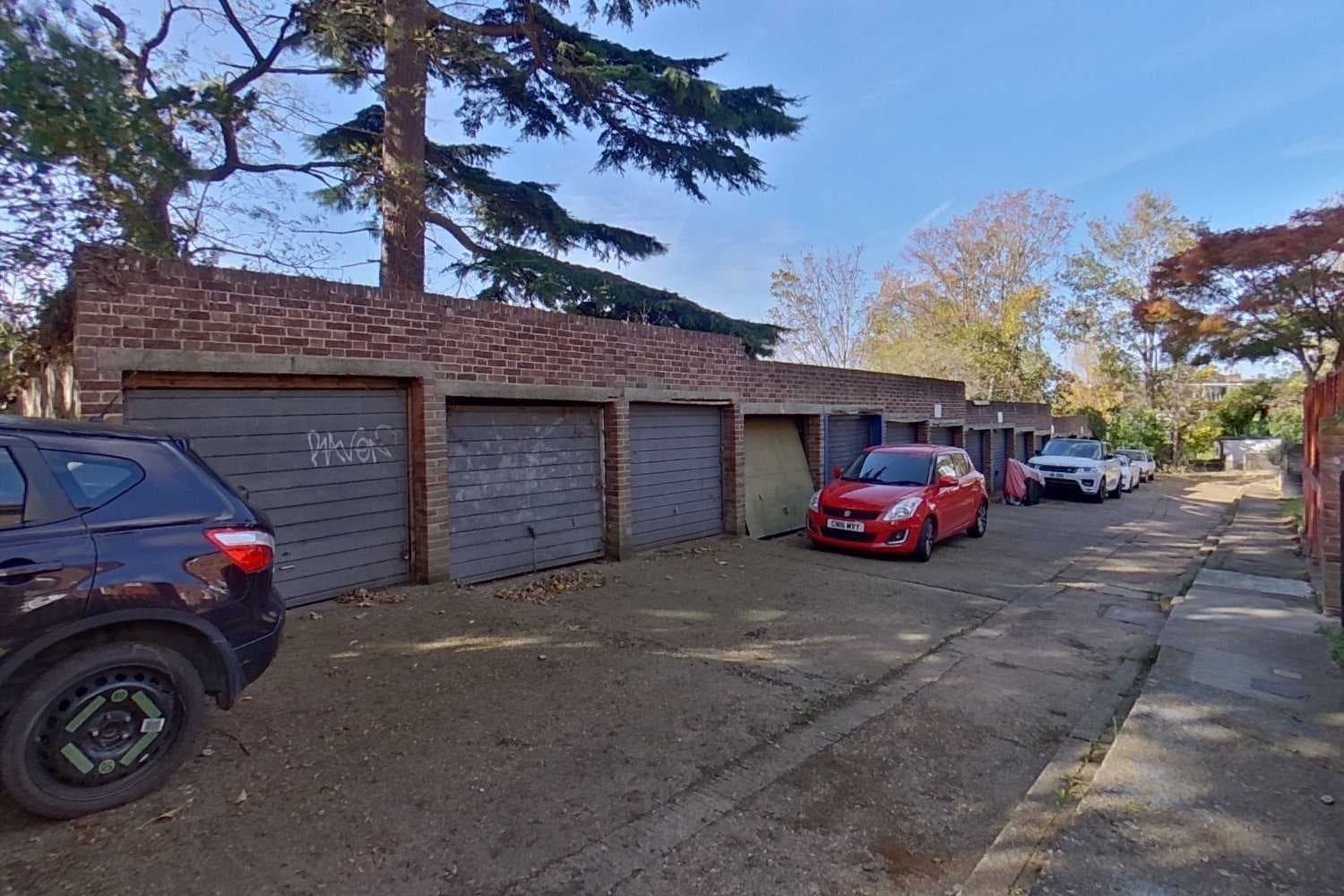 Garage 7 Hilltop Court